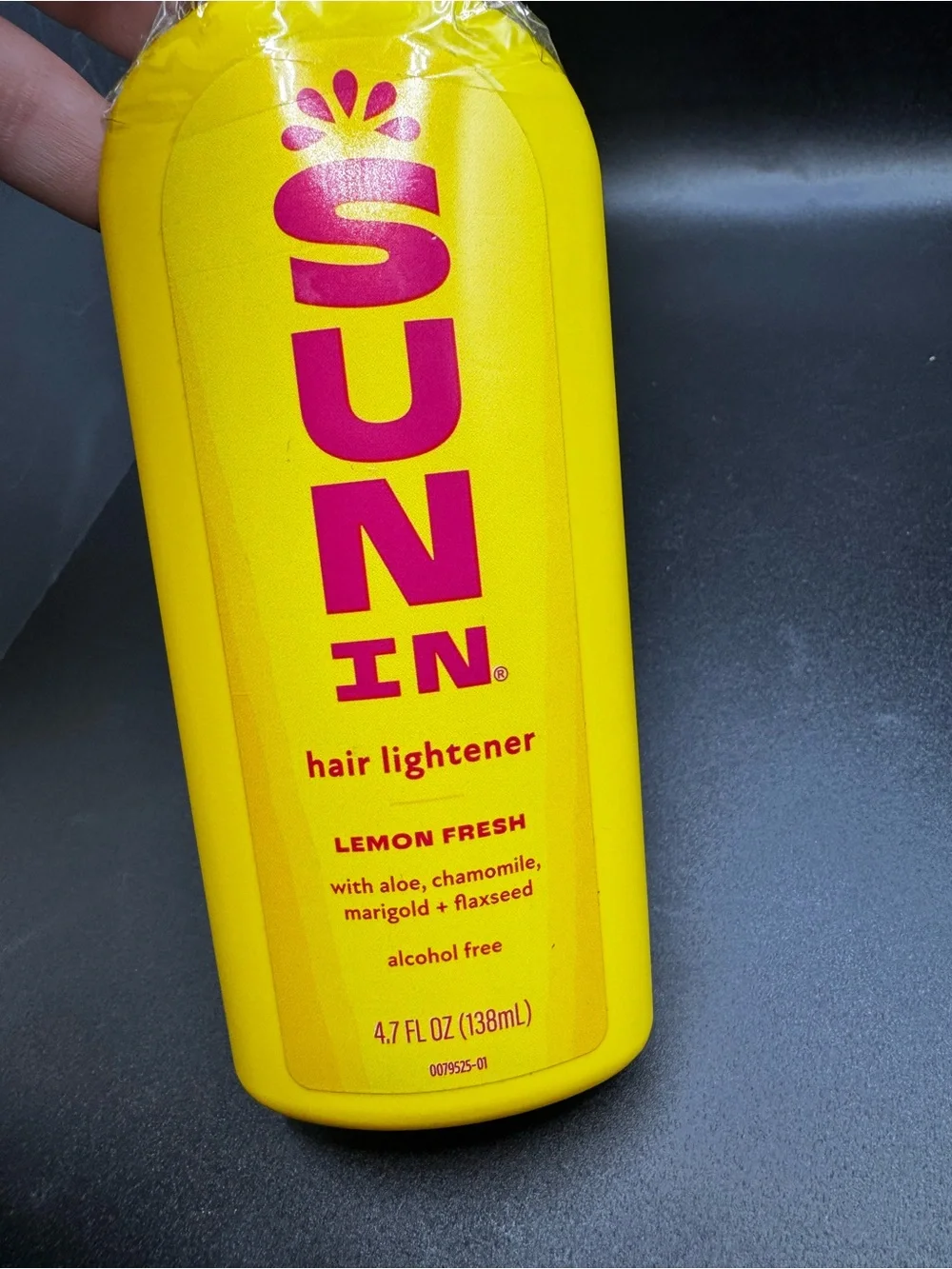 NWT SUN IN Lemon Fresh Hair Lightener Spray - 4.7oz